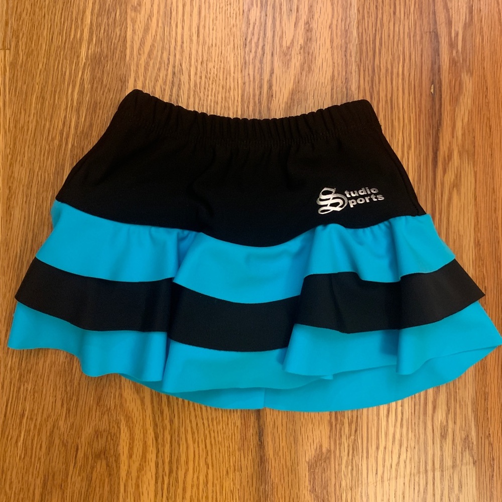 NEW Figure skating skirt, size CXXS